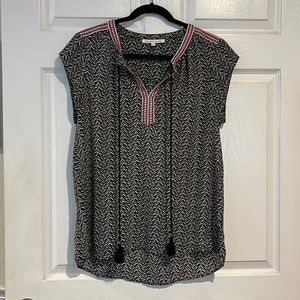 Black & white with colorful trim blouse, size M, like new condition